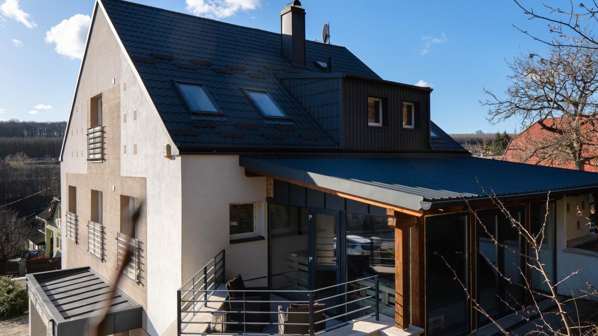 Family Apartman Epleny Exterior photo